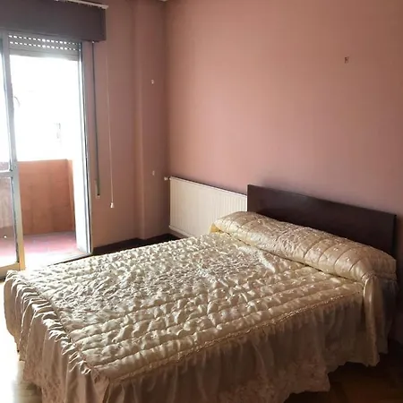 Piso Centro Muy Grande 1-6 Personas *